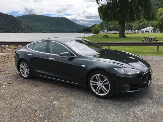 2013 Tesla Model S, in July 2017 [photo: David Noland]
