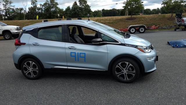 2017 Chevrolet Bolt EV autocrossing, Photo: Brian Ro