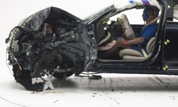 Lincoln, Mercedes, Toyota ace latest IIHS crash tests; Chevy, Ford, Tesla less impressive