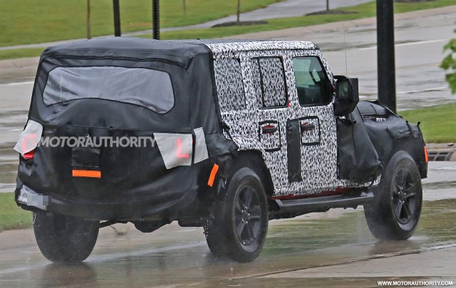 2018 Jeep Wrangler Unlimited spy shots - Image via S. Baldauf/SB-Medien