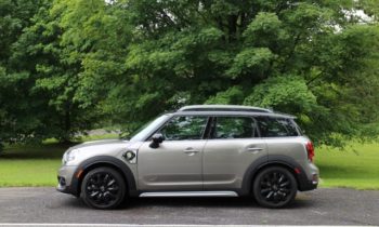 2018 Mini Cooper S E Countryman All4 review of plug-in hybrid
