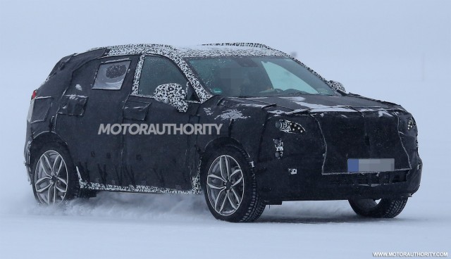 2019 Cadillac XT4 spy shots - Image via S. Baldauf/SB-Medien