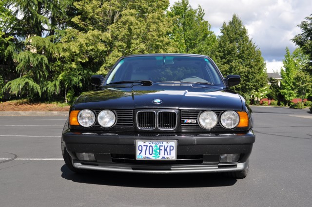 1991 BMW M5