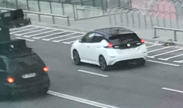 2018 Nissan Leaf spotted during photo shoot - Image via Broom