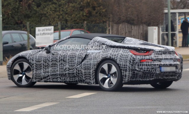 2019 BMW i8 Roadster spy shots - Image via S. Baldauf/SB-Medien