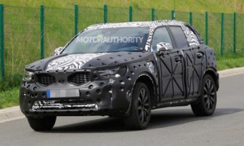 2019 Volvo XC40 spy shots and video