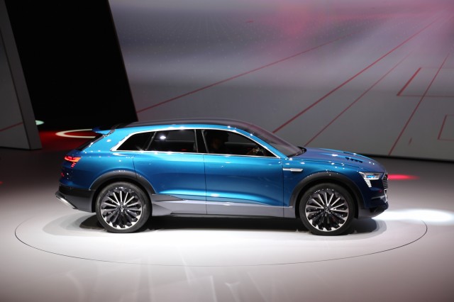 Audi e-tron quattro concept, 2015 Frankfurt Auto Show