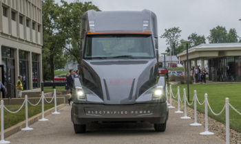 Cummins beats Tesla to electric semi truck