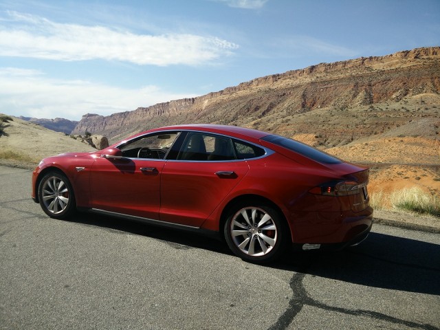 2015 Tesla Model S P85D, May 2015 [photo: George Parrott]