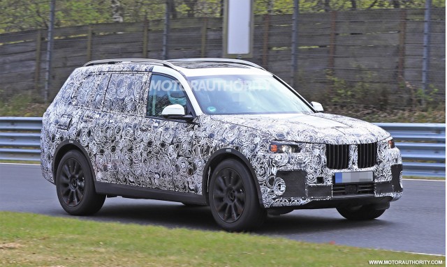 2019 BMW X7 spy shots - Image via S. Baldauf/SB-Medien 2019 BMW X7 spy shots - Image via S. Baldauf/SB-Medien