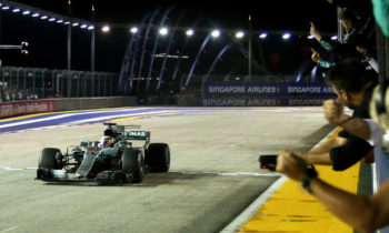 Disastrous start for Ferrari in Singapore helps Hamilton extend F1 championship lead
