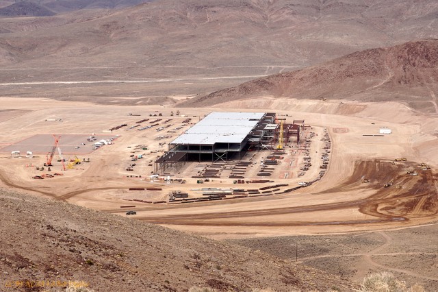 Tesla battery gigafactory site, Reno, Nevada, Feb 25, 2015 [photo: CC BY-NC-SA 4.0 Bob Tregilus]