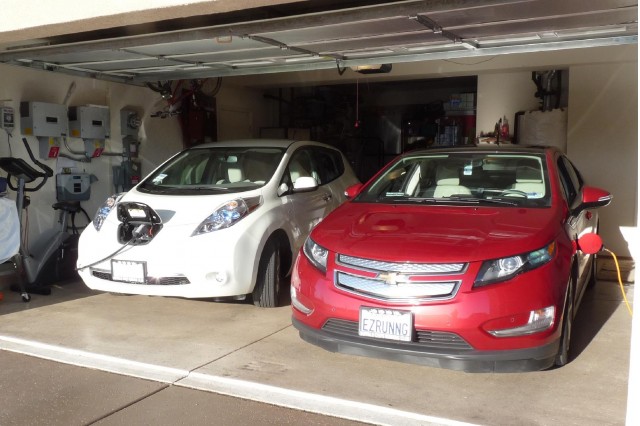 2011 Nissan Leaf and 2011 Chevy Volt, with charging station visible; photo by George Parrott 2011 Nissan Leaf and 2011 Chevy Volt, with charging station visible; photo by George Parrott
