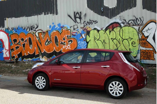 2015 Nissan Leaf, Denver, Colorado, Mar 2016  [photo: owner Andrew Ganz]