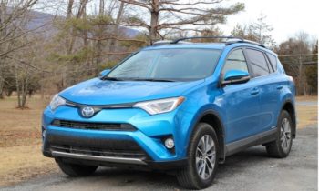 2018 Bolt EV, cheaper hybrid SUV, Trump vs electric cars, Tesla Model 3 woes: The Week in Reverse