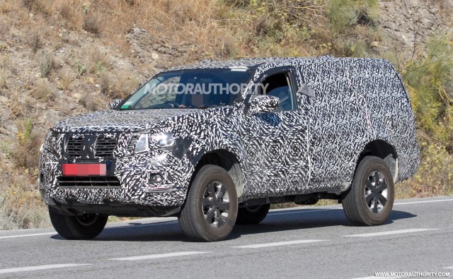 2018 Nissan NP300 Navara-based SUV spy shots - Image via S. Baldauf/SB-Medien