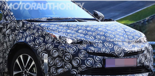 2019 Toyota Prius V spy shot excerpt - Image via S. Baldauf/SB-Medien 2019 Toyota Prius V spy shot excerpt - Image via S. Baldauf/SB-Medien