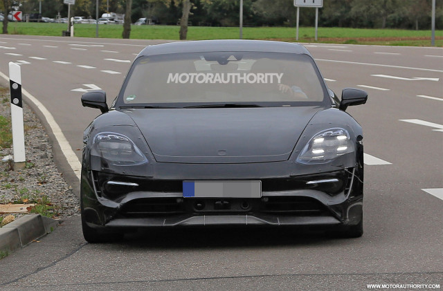 2020 Porsche ‘Mission E’ electric sedan spy shots - Image via S. Baldauf/SB-Medien