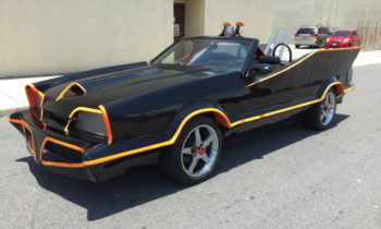 Feast your eyes on this $5k Batmobile built from a Mustang