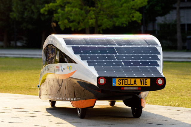Stella Vie Dutch solar car winner in World Solar Challenge