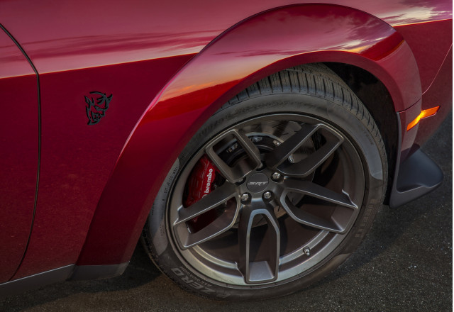 2018 Dodge Challenger SRT Demon Demon Street Tire Package