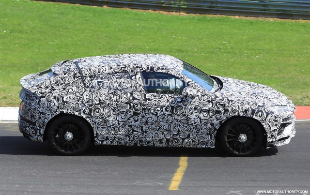 2019 Lamborghini Urus spy shots - Image via S. Baldauf/SB-Medien 2019 Lamborghini Urus spy shots - Image via S. Baldauf/SB-Medien