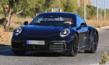 Plug-in hybrid Porsche 911 likely for 2023