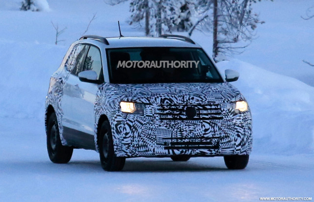 2019 Volkswagen T-Cross spy shots - Image via S. Baldauf/SB-Medien