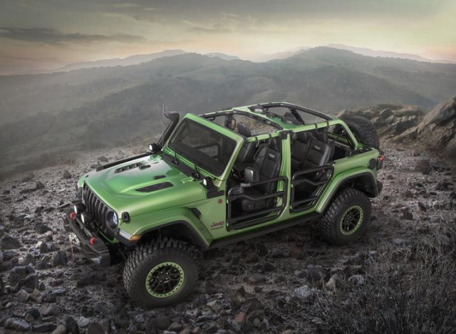 Mopar-modified Jeep Wrangler features all-new items from the performance parts catalog