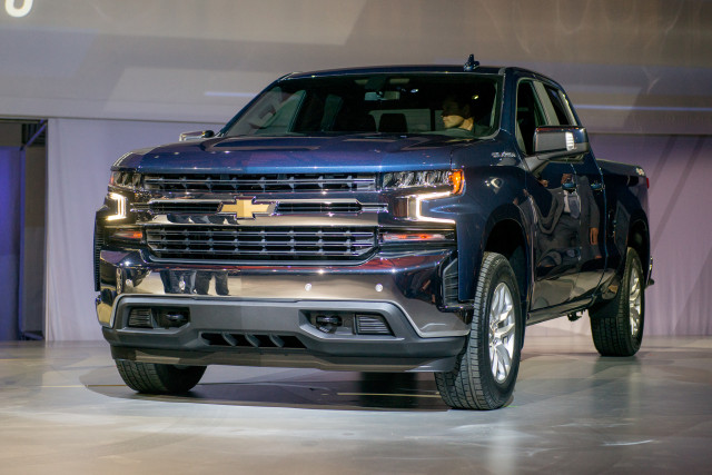 2019 Chevrolet Silverado, 2018 Detroit auto show