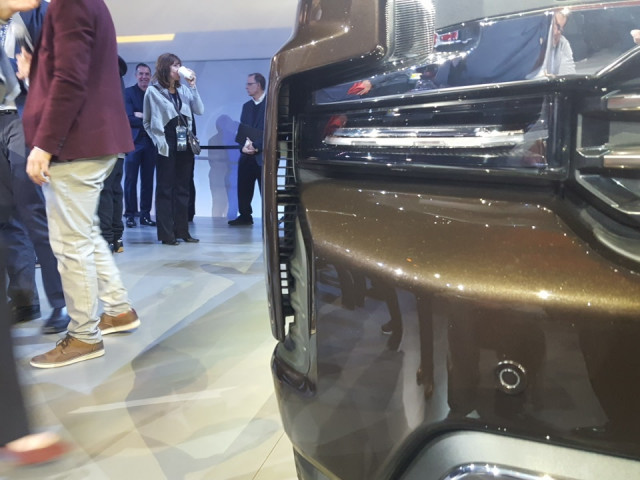 2019 Chevrolet Silverado 'aero curtain' in front fender