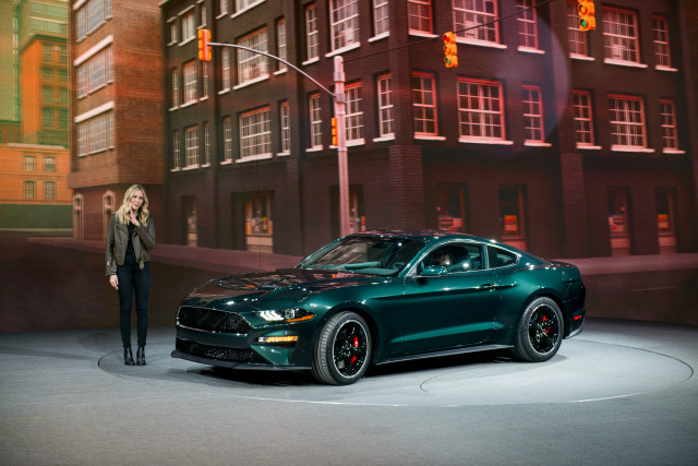 2019 Ford Mustang Bullitt, 2018 Detroit auto show