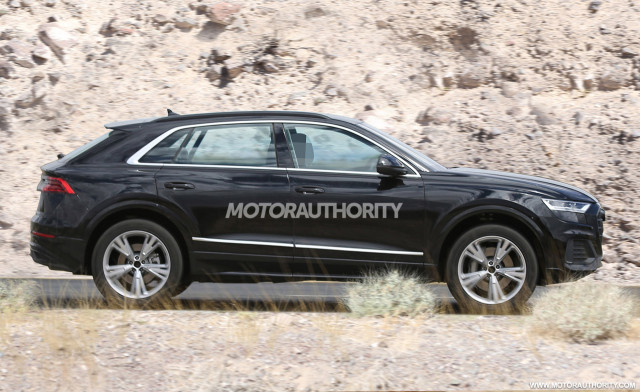 2020 Audi Q8 spy shots - Image via S. Baldauf/SB-Medien