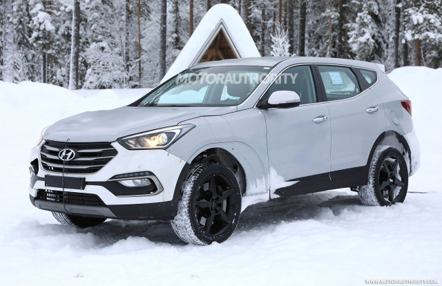 2020 Genesis GV80 test mule spy shots - Image via S. Baldauf/SB-Medien