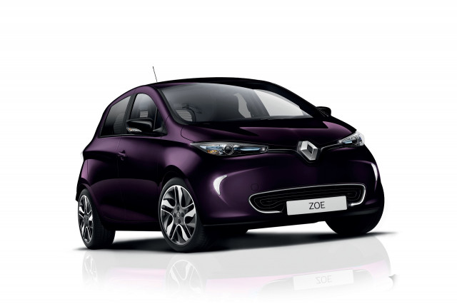 2018 Renault Zoe electric car in Purple Blackberry paint color