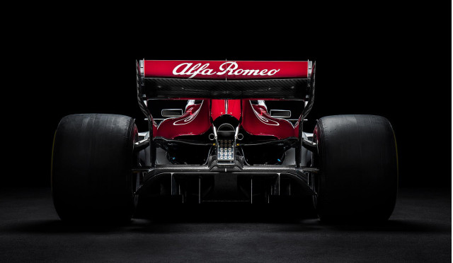 2018 Sauber C37 Formula 1 race car