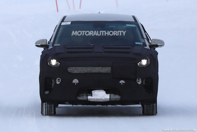 2019 Kia Niro EV spy shots - Image via S. Baldauf/SB-Medien