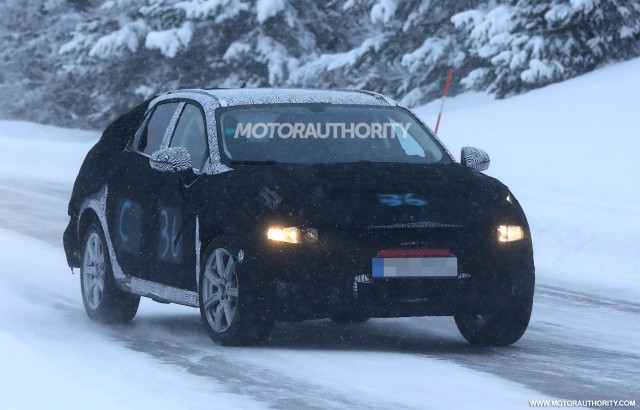 2019 Lynk & Co. 04 spy shots - Image via S. Baldauf/SB-Medien