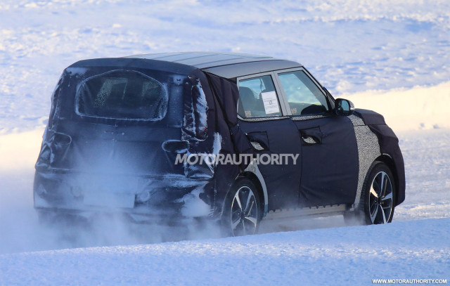 2020 Kia Soul spy shots - Image via S. Baldauf/SB-Medien