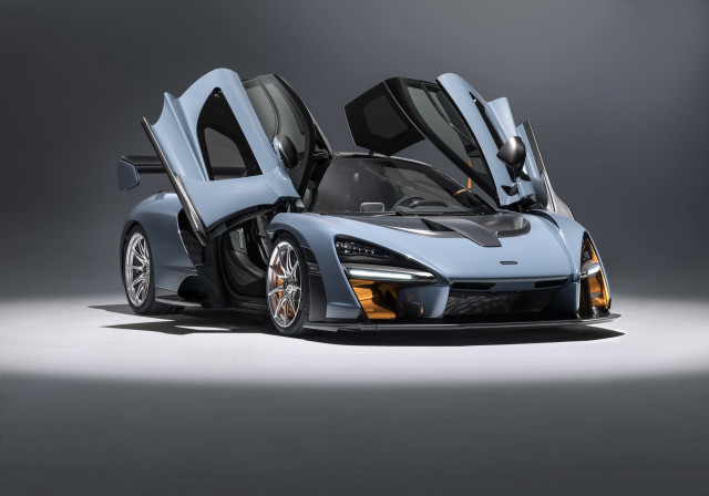 McLaren Senna in Victory Gray