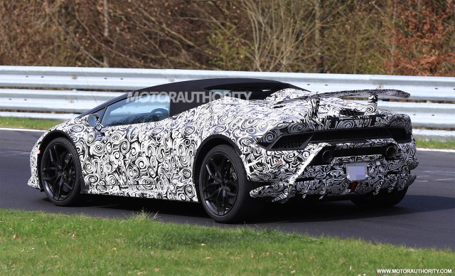 2018 Lamborghini Huracán Performante Spyder spy shots - Image via S. Baldauf/SB-Medien 2018 Lamborghini Huracán Performante Spyder spy shots - Image via S. Baldauf/SB-Medien