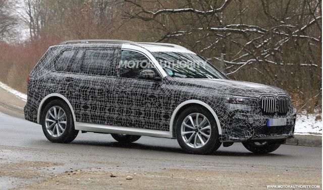 2019 BMW X7 spy shots - Image via S. Baldauf/SB-Medien