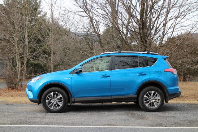 2016 Toyota RAV4 Hybrid, Catskill Mountains, NY, Feb 2016 2016 Toyota RAV4 Hybrid, Catskill Mountains, NY, Feb 2016
