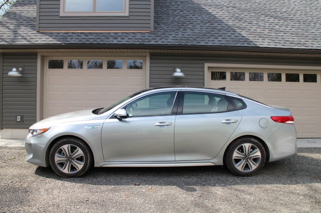 2017 Kia Optima Hybrid, Catskill Mountains, NY, April 2017 2017 Kia Optima Hybrid, Catskill Mountains, NY, April 2017