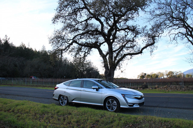 2018 Honda Clarity Plug-In Hybrid drive, Napa Valley, Caifornia, Dec 2017 2018 Honda Clarity Plug-In Hybrid drive, Napa Valley, Caifornia, Dec 2017