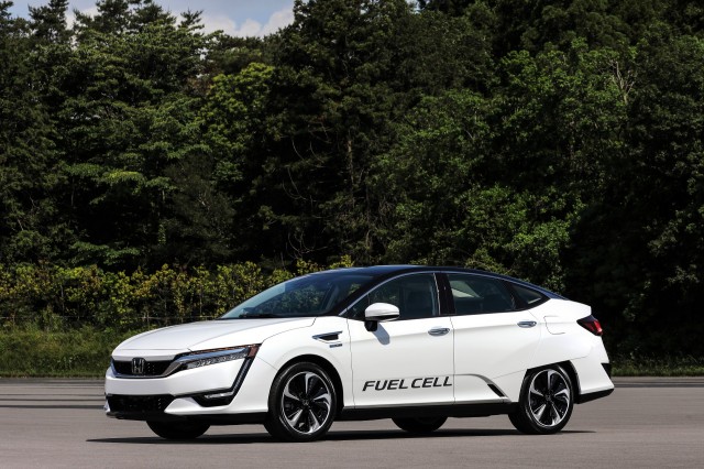 Honda Clarity Fuel Cell at Honda R&D Center, Tochigi, Japan, June 2017