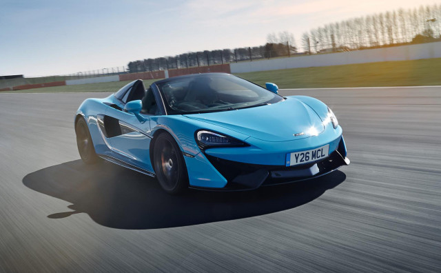 2019 McLaren 570S Spider equipped with Track Pack