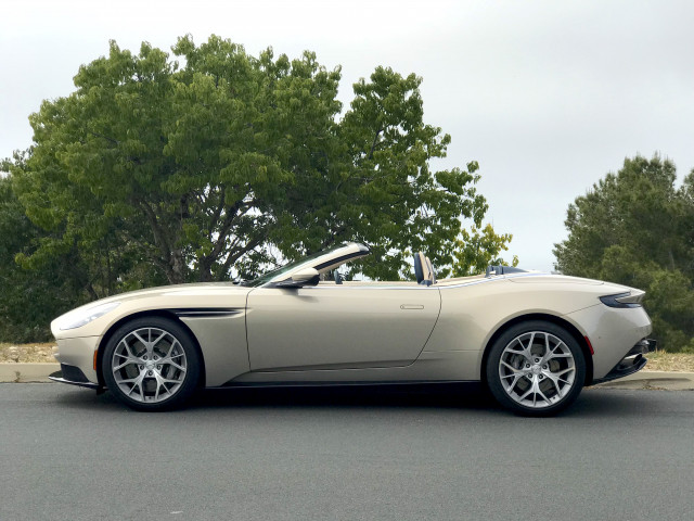 2018 Aston Martin DB11 Volante