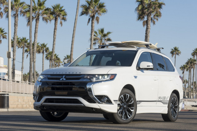 2018 Mitsubishi Outlander PHEV, Catalina Island, CA, Sep 2017