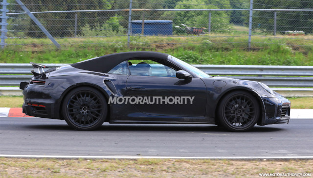2020 Porsche 911 Turbo Cabriolet spy shots - Image via S. Baldauf/SB-Medien